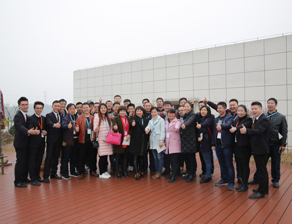 攜手并進，共創共贏——熱烈歡迎科恩陜西經銷商團隊到廠參觀學習